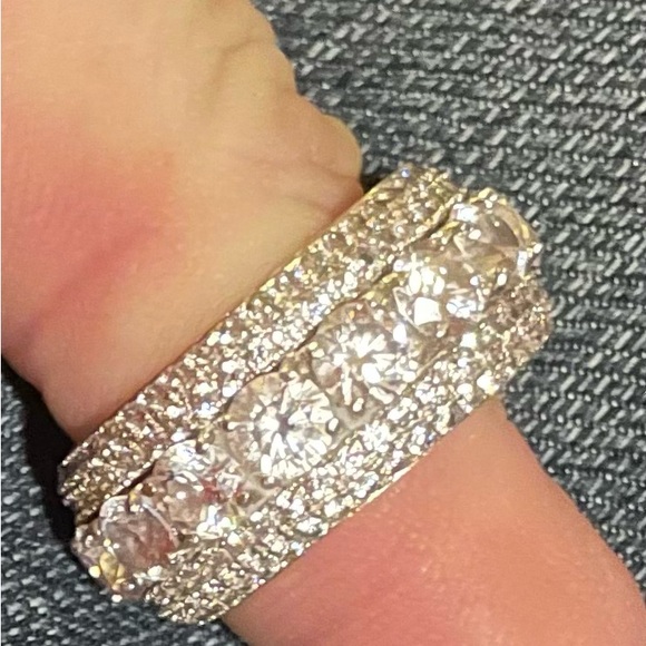 Diamond ring - Picture 3 of 3